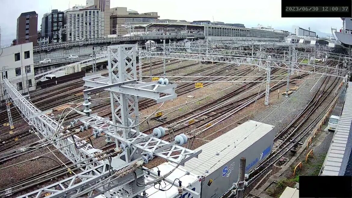 【LIVE】Kyoto Station Live Cam JR京都駅  鉄道ライブカメラ  京都ライブカメラ 京都駅 新幹線 東海道線 TrainCam 2023/06/30 12:00～