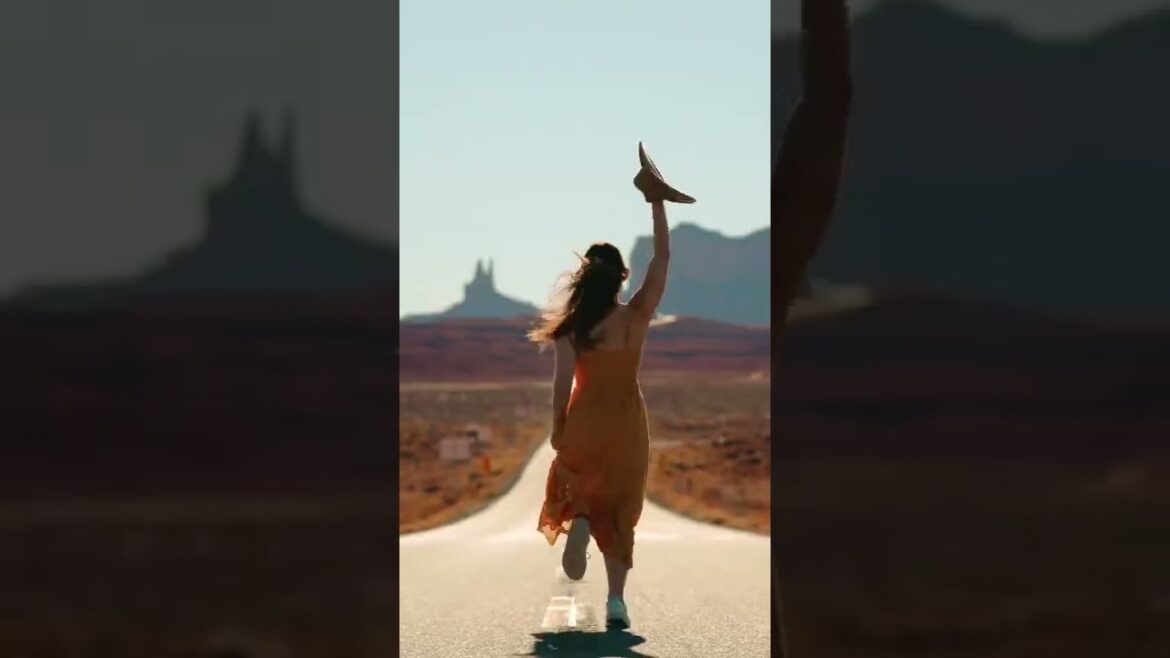 iPhone vs Camera @ Monument Valley | Forrest Gump shooting location iPhone vs Camera @ Monument Valley | Forrest Gump shooting location