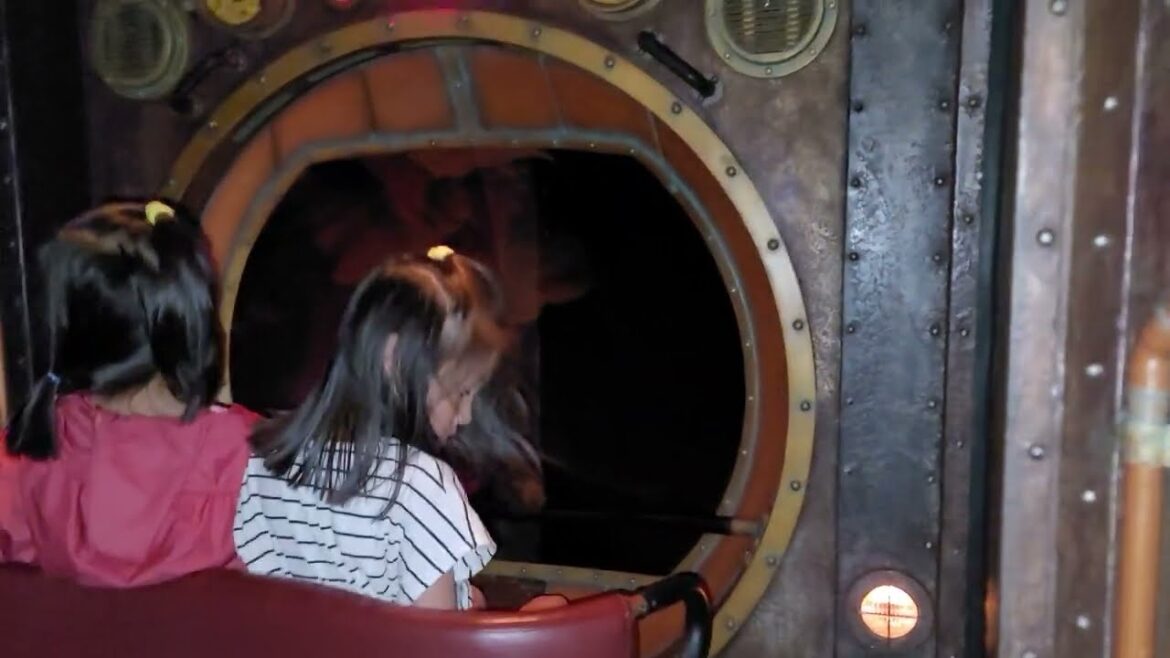 海底兩萬哩 Tokyo DisneySea (東京迪士尼海洋) 海底兩萬哩 Tokyo DisneySea (東京迪士尼海洋)