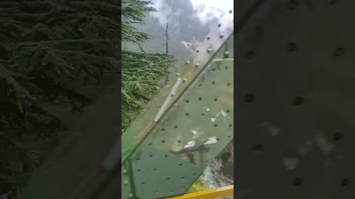 OMG Height 😲 Itni Uchai Pe Bus Kyse Chal Rha