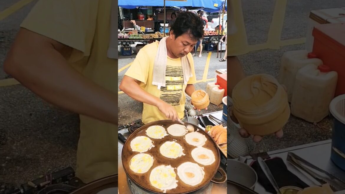 Asian Street Food #shorts #shortsfeed #youtubeshorts #streetfood #malaysia #indonesia #india #food