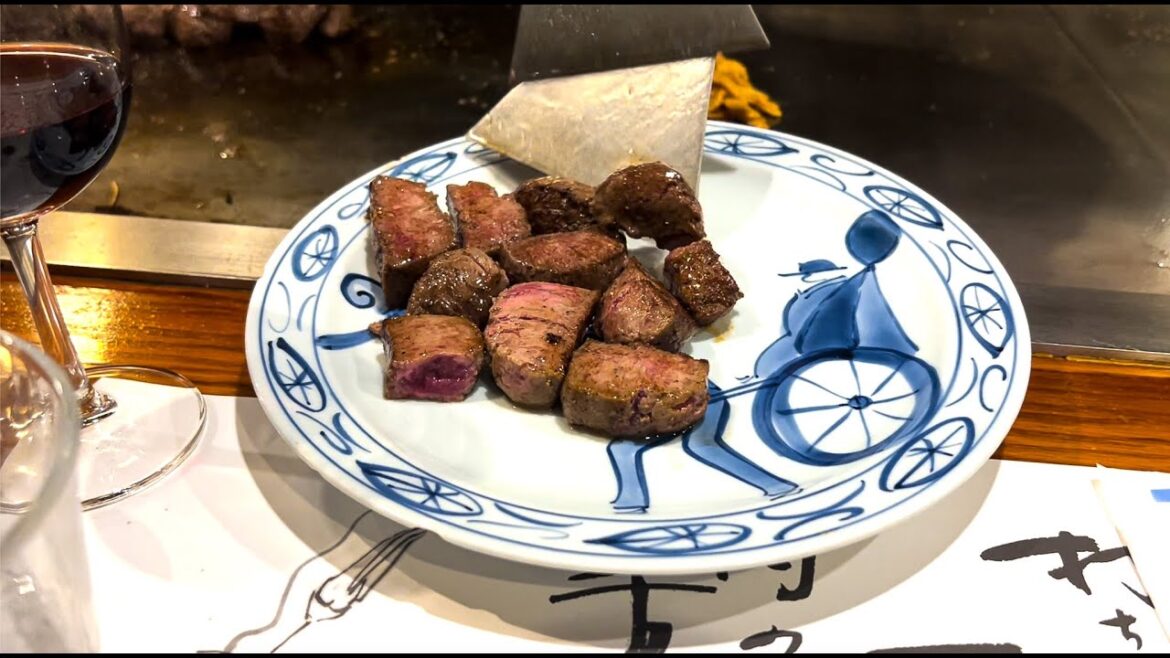 Trying the famous Kobe beef in Kobe | Travel vlog