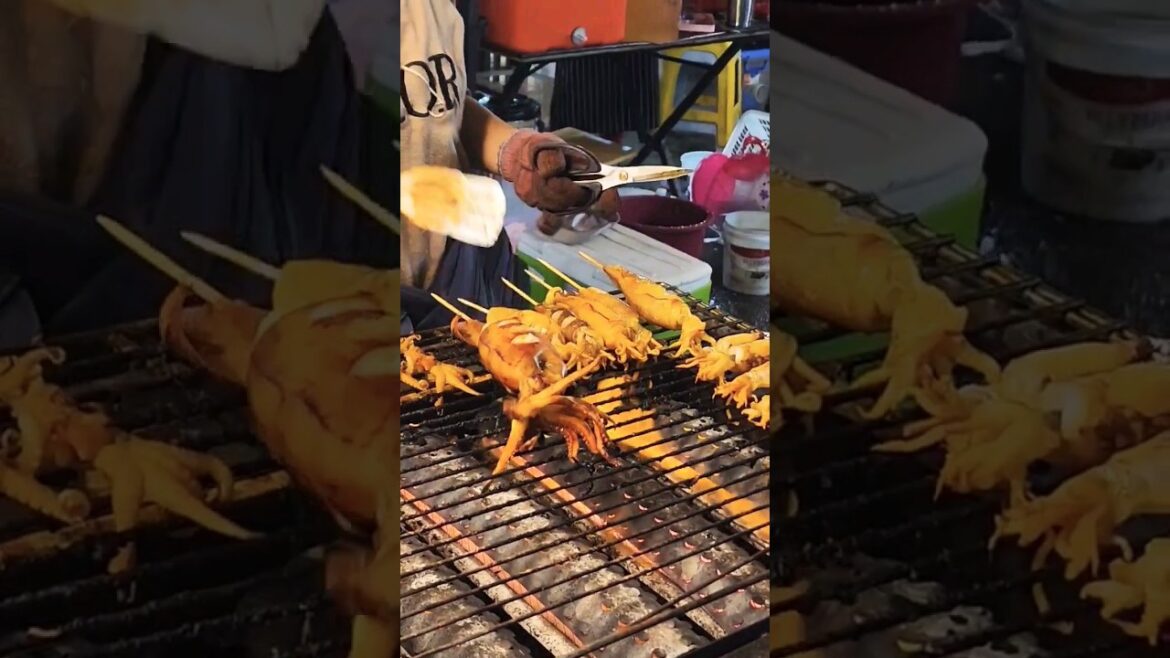 Grilled Squid #shorts #shortsfeed #youtubeshorts #streetfood #malaysia #thailand #indonesia #food