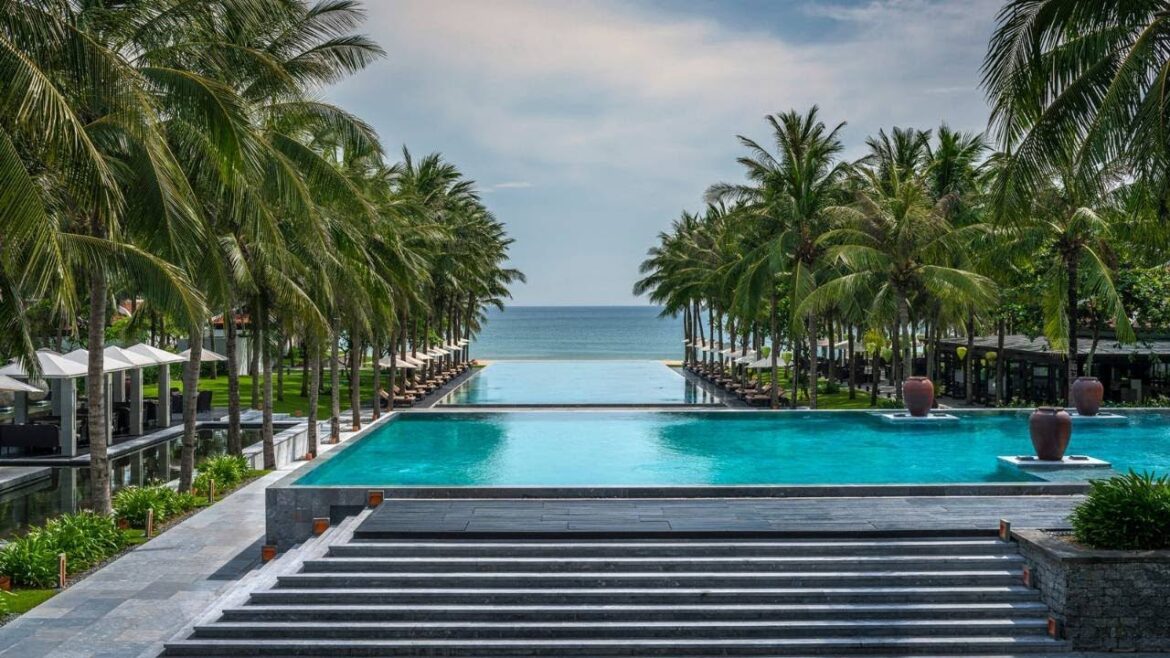 FOUR SEASONS RESORT THE NAM HAI (VIETNAM): SPECTACULAR HOTEL & POOLS FOUR SEASONS RESORT THE NAM HAI (VIETNAM): SPECTACULAR HOTEL & POOLS