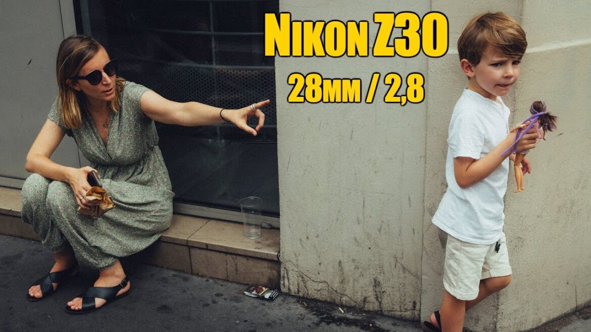 Pov Street Photography with NIKON Z30 and DX 28mm/2,8