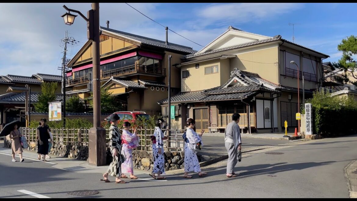 4k hdr japan travel | Walk in Arashiyama (嵐山)Kyoto Japan | Relaxing Natural City ambience 4k hdr japan travel | Walk in Arashiyama (嵐山)Kyoto Japan | Relaxing Natural City ambience