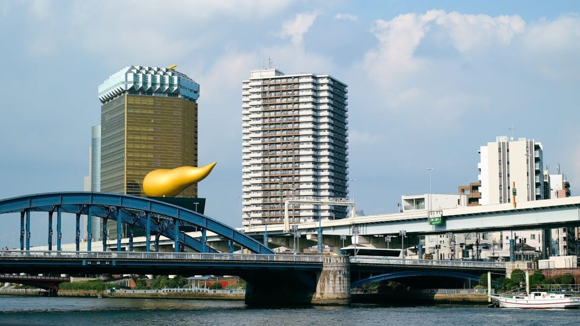 Tokyo, Japan - Walking Tour around Tokyo