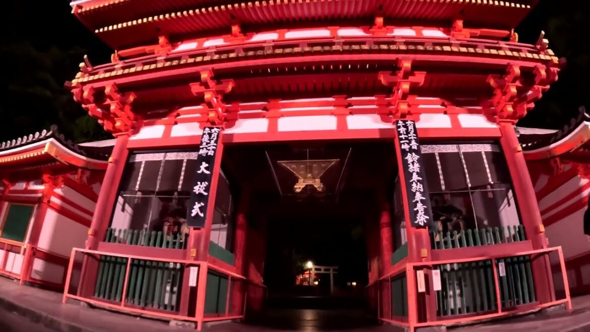 Kyoto at Night - Isa In Asia #100 [Kyoto, Japan]