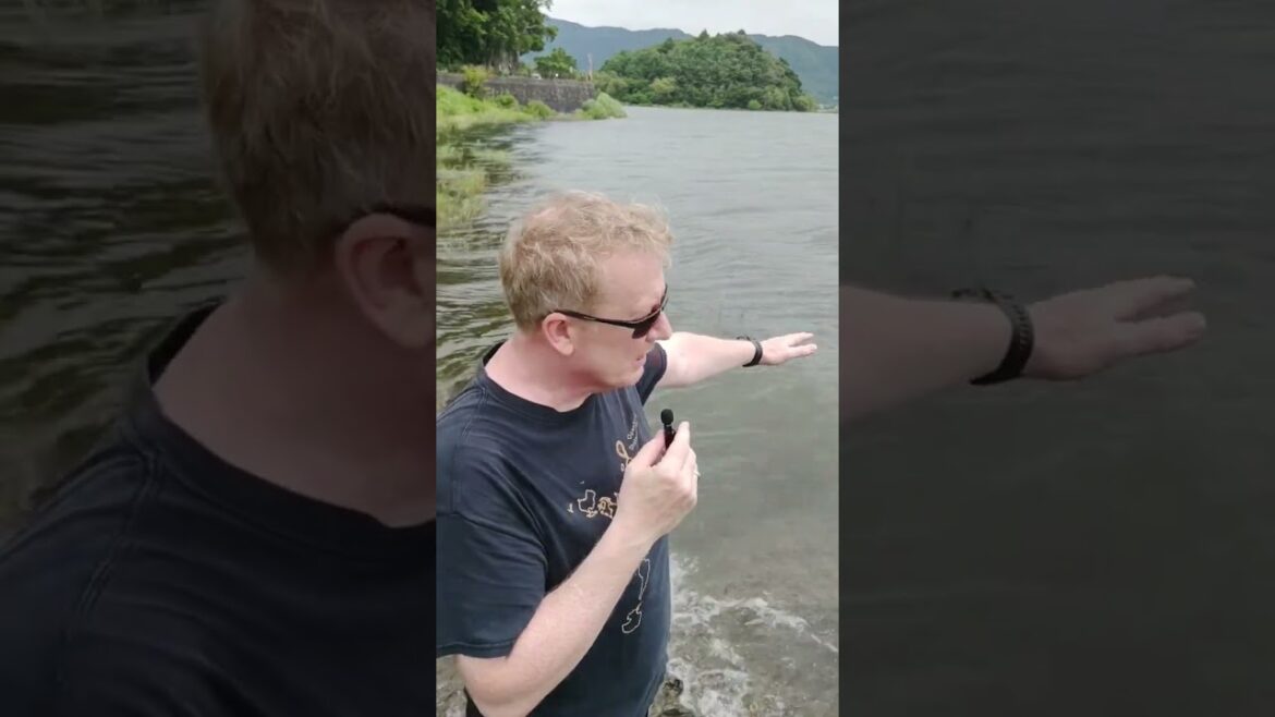 Famous Places number 42, James May Bay and Honourable Bus Stop, Lake Kawaguchi, looking to Mt. Fuji. Famous Places number 42, James May Bay and Honourable Bus Stop, Lake Kawaguchi, looking to Mt. Fuji.