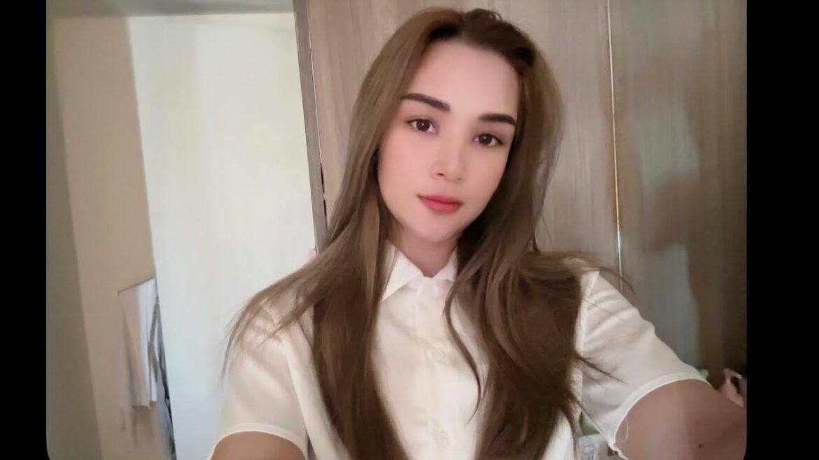 LIVE! PloySai Coffee Lady Bangkok Thailand - Thai Street Food 🍦🍭🧁🍧