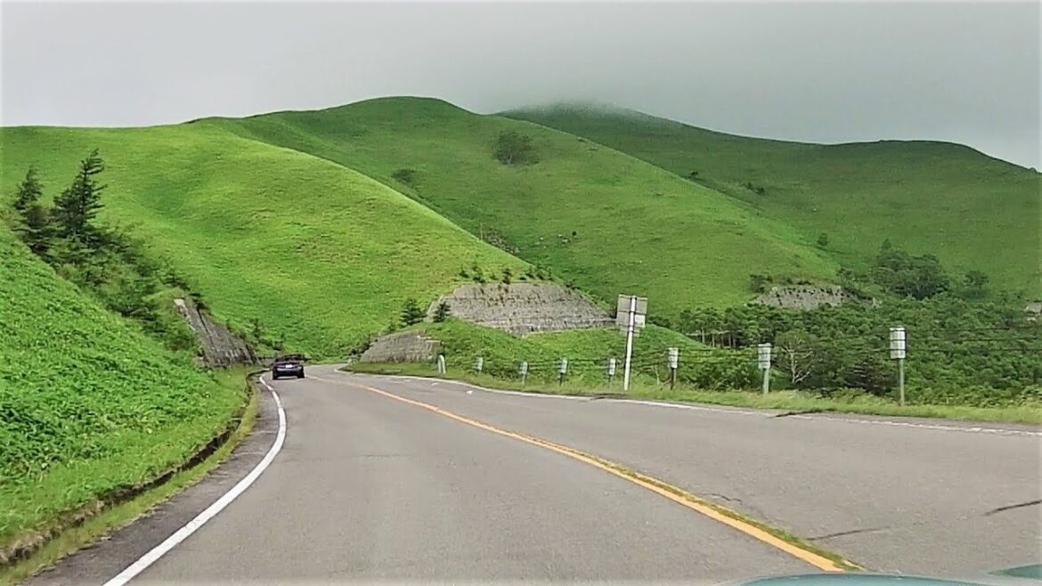 Driving VENUS LINE – Kurumayama-Kata to Roadside Station Utsukushigahara-Kogen Driving VENUS LINE - Kurumayama-Kata to Roadside Station Utsukushigahara-Kogen