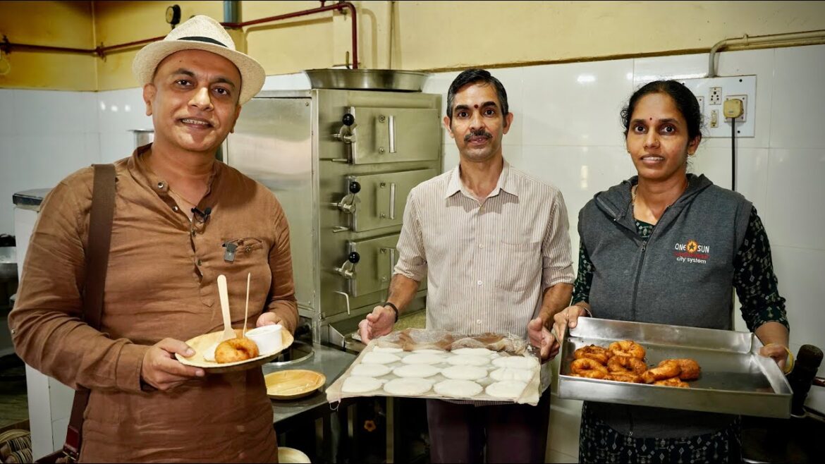 This Husband Wife Duo Serve The Softest Idlis! SLV COFFEE THINDI Wholesome, Hygienic Tasty Tiffin This Husband Wife Duo Serve The Softest Idlis! SLV COFFEE THINDI Wholesome, Hygienic Tasty Tiffin