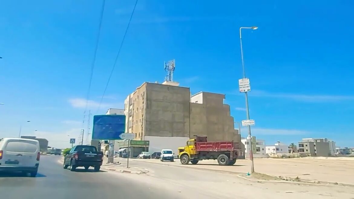 السياحة في تونس | الطريق بين المنستير وسوسة MONASTIR (4K) #SilentVlog السياحة في تونس | الطريق بين المنستير وسوسة MONASTIR (4K) #SilentVlog