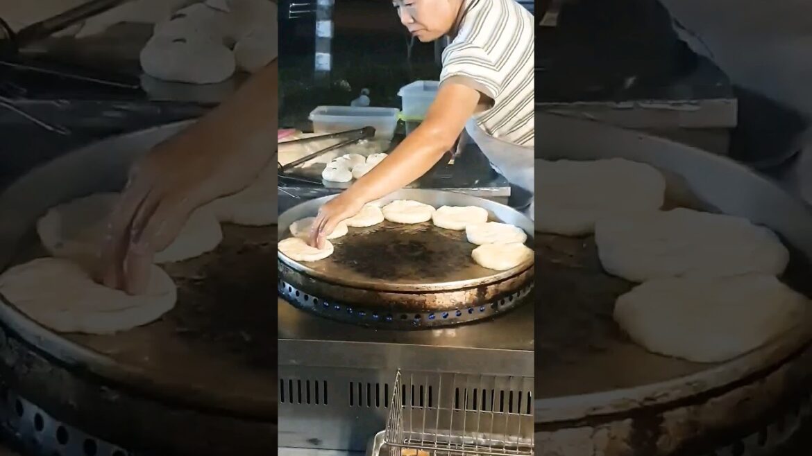 Asian Street Food #shorts #shortsfeed #youtubeshorts #streetfood #foodshorts #food #malaysia