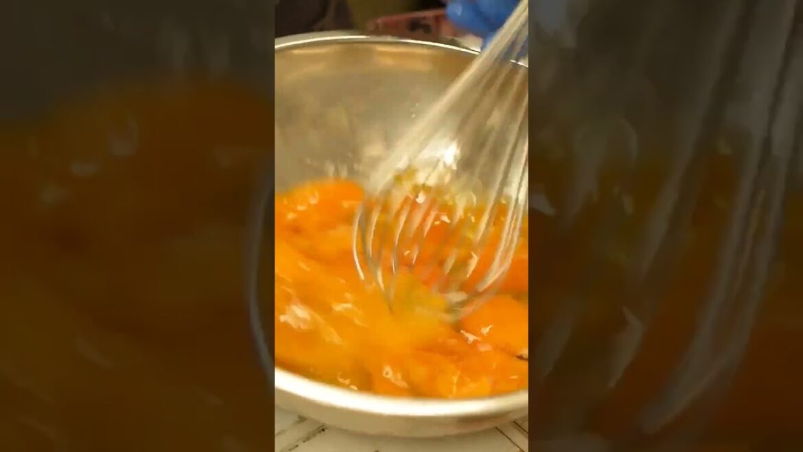 チャーハンロボ起動!Tokyo street food fried rice automatic machine #shorts #short #japan チャーハンロボ起動!Tokyo street food fried rice automatic machine #shorts #short #japan