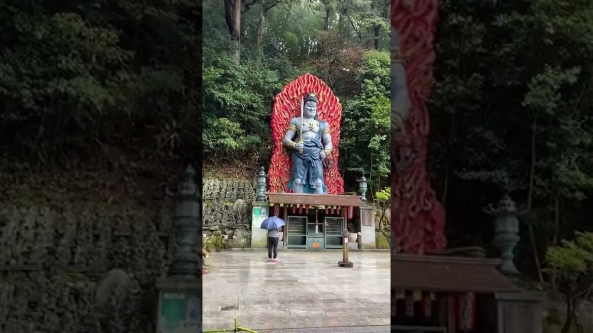 Fukuoka’s Temples | HUGE Buddha Fukuoka's Temples | HUGE Buddha