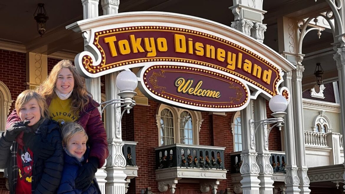 Tokyo Disneyland: Is it EVEN BETTER than the original Disneyland?