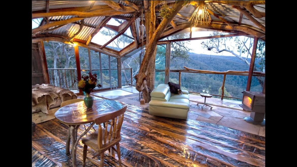 The World's Coolest Treehouse 😍😍😍 (with a spa!) is also the World's Best Airbnb!!!
