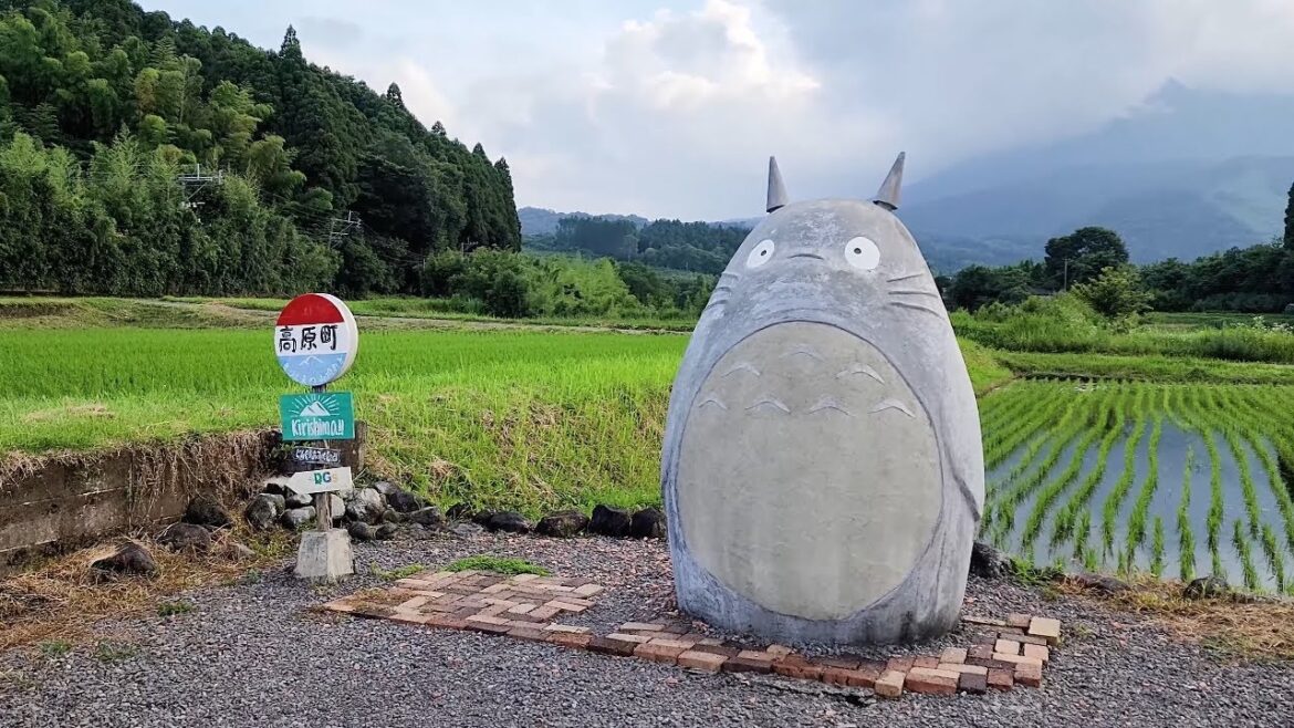 【MIR 的日常角度】🎒旅遊歷🎒高原町龍貓公車亭(高原町のトトロ / Tonari no Totoro Bus Stop) 【MIR 的日常角度】🎒旅遊歷🎒高原町龍貓公車亭(高原町のトトロ / Tonari no Totoro Bus Stop)
