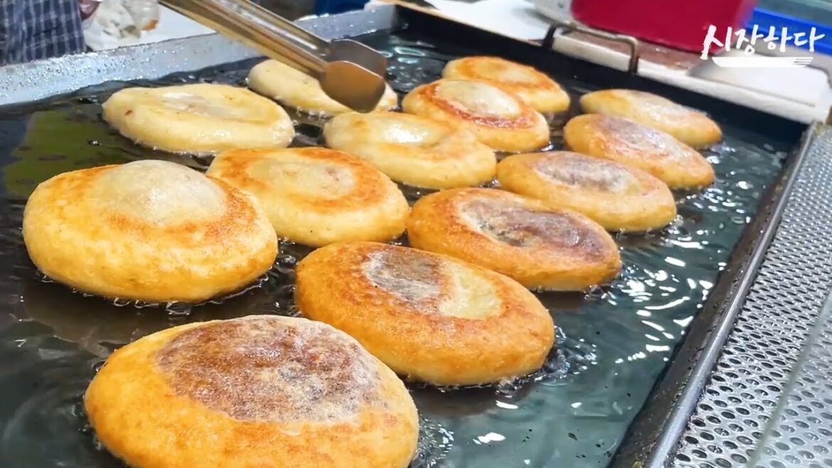 바삭하고 달달한게 땡기는 날! 전국 시장 호떡 영상 몰아보기ㅣKorean Street FoodㅣPopular Sweet Pancake, Hotteokㅣ한국음식ㅣ시장먹거리ㅣ길거리음식 바삭하고 달달한게 땡기는 날! 전국 시장 호떡 영상 몰아보기ㅣKorean Street FoodㅣPopular Sweet Pancake, Hotteokㅣ한국음식ㅣ시장먹거리ㅣ길거리음식