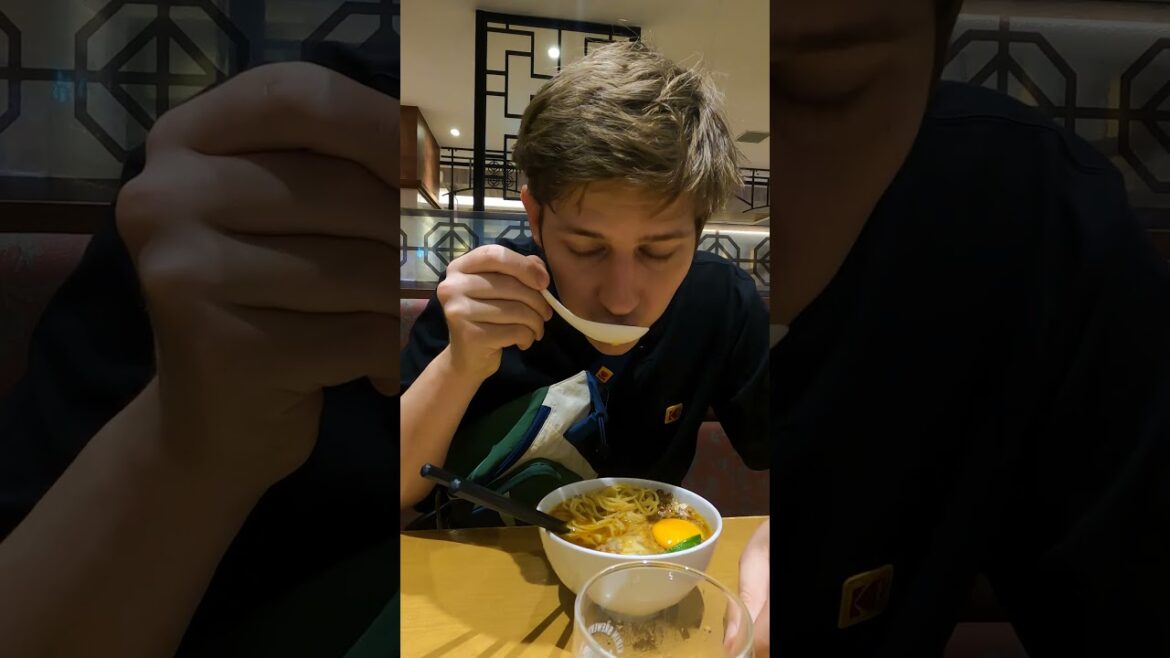 Les 🍜 de TAIWAN 🇹🇼 qui sont en fait de NAGOYA 🇯🇵 #japon #ramen #taiwan #nagoya #epice #voyagejapon