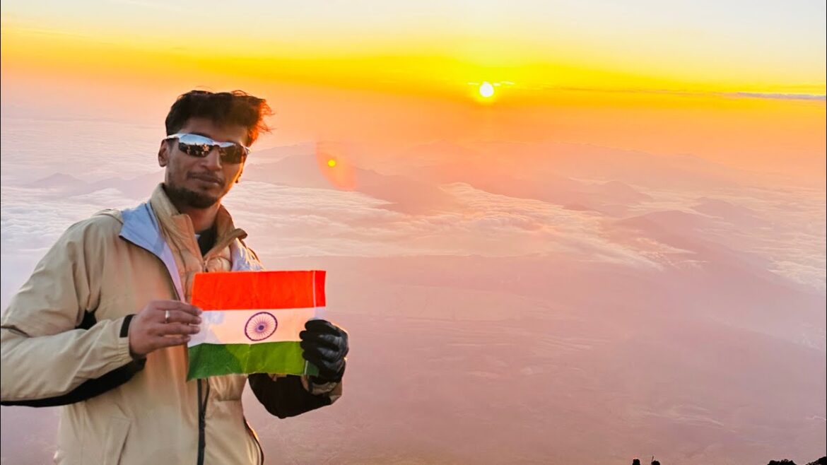 Mount Fuji Climbing Trip || Fuji San Morning 4:30 AM View || Amazing Mountain || Trekking challenge