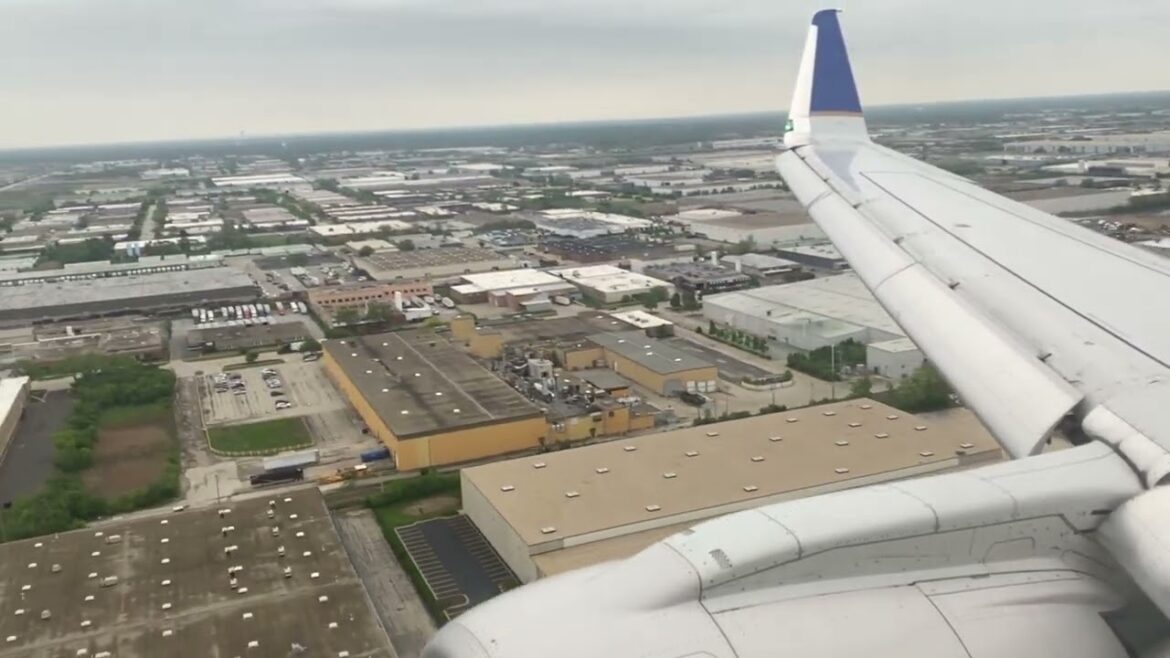 Incredibly smooth E-jet landing in Chicago (Boeing 727 sighting!) – United Airlines – Embraer E175 Incredibly smooth E-jet landing in Chicago (Boeing 727 sighting!) - United Airlines - Embraer E175
