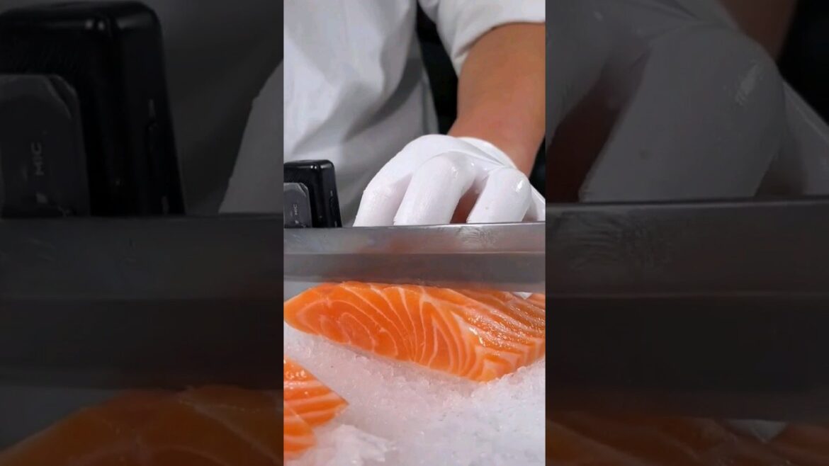 Sliced ​​Salmon / #food #cooking #mikeren #asianfood ASMR