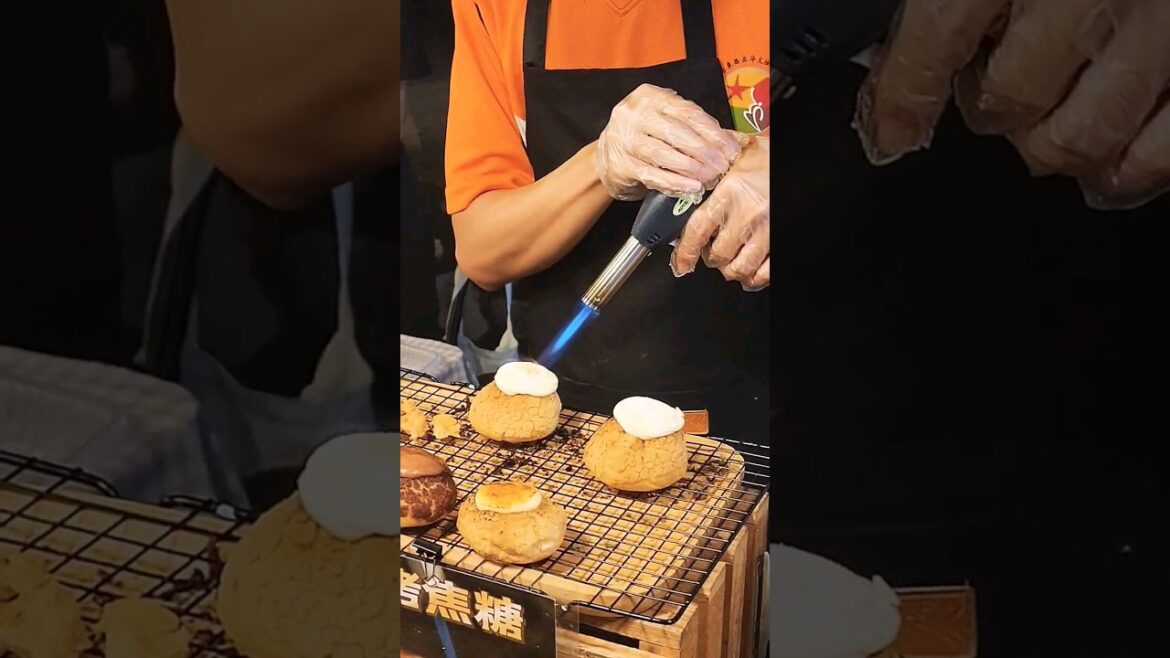 Street Food Volcanic Puff #shorts #shortsfeed #youtubeshorts #streetfood #food #malaysia #indonesia