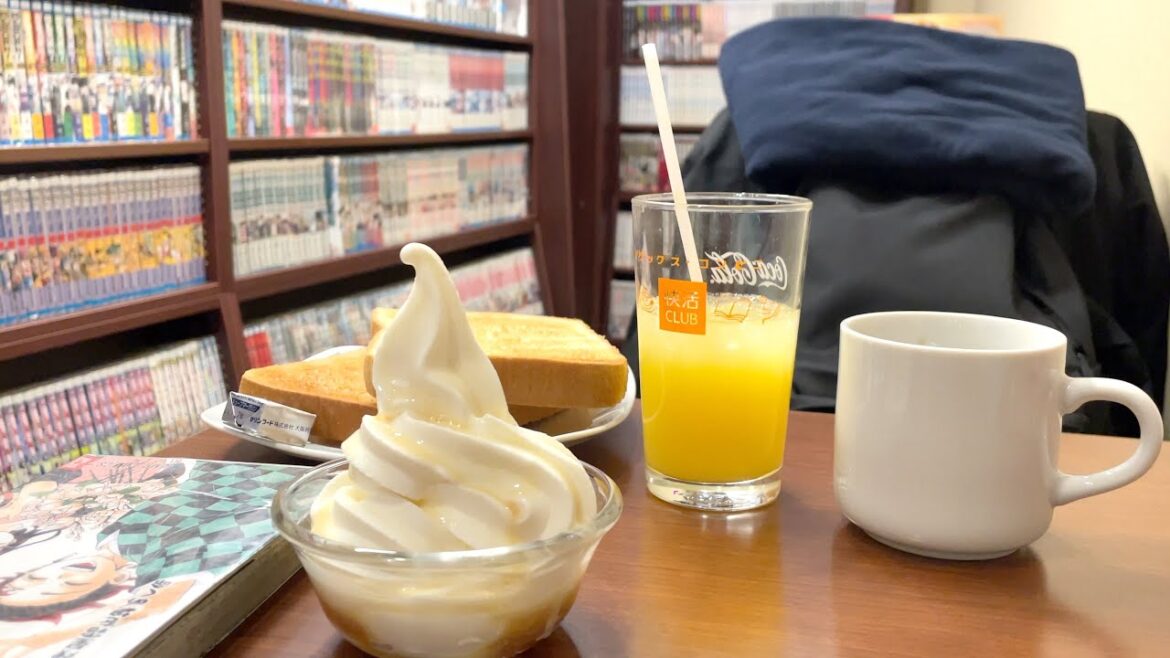 Spending Elegant Morning at Japanese Manga Cafe｜Net Cafe Kaikatsu