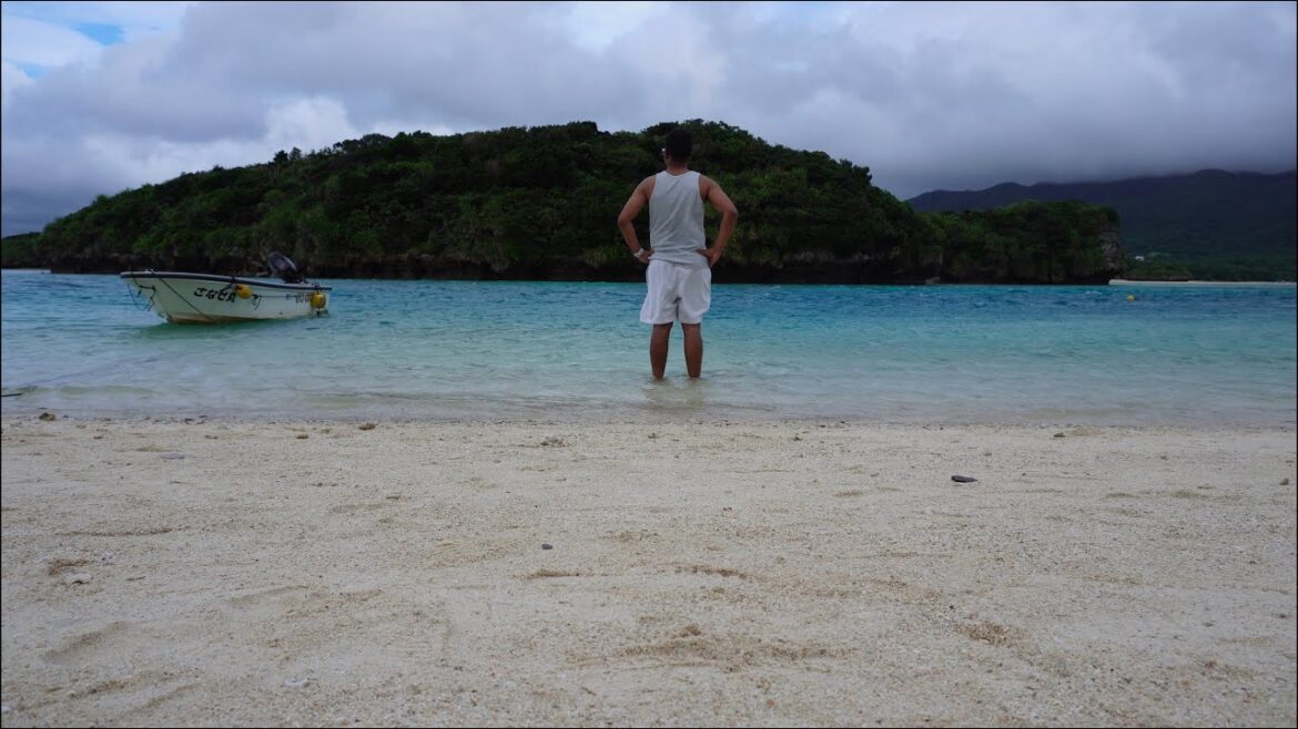 The BLUEST water in Japan! Ishigaki, Okinawa
