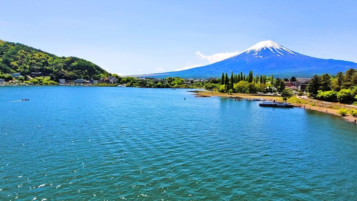Japonia: Muntele Fuji, filmat de pe lacul Kawaguchi