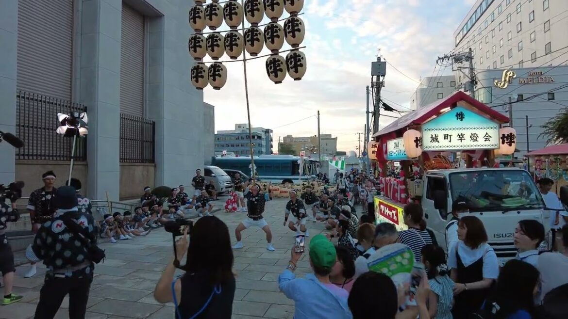 Preliminary pole lantern performance F at Akita Kanto Festival, Akita, Japan