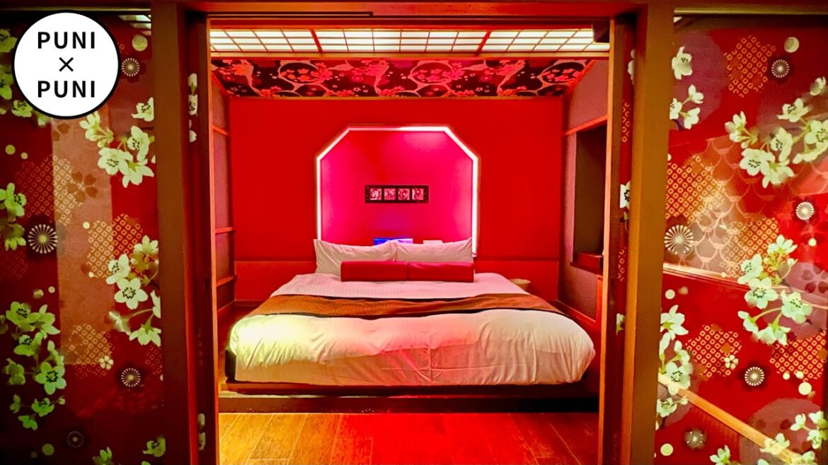 Staying at Amazing Japanese-Style LOVE HOTEL🏩 Staying at Amazing Japanese-Style LOVE HOTEL🏩