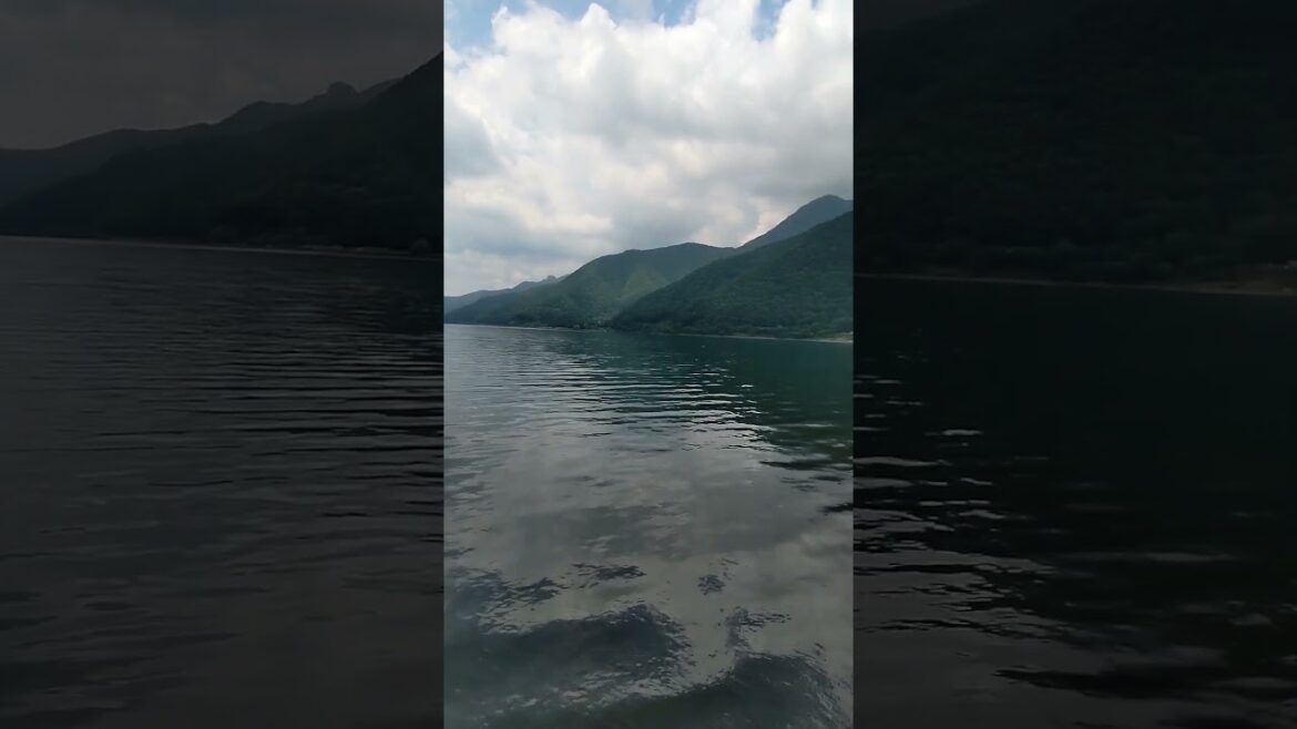 Озеро Сайко (Яманаси, Япония) / Saiko Lake (Yamanashi, Japan) #shorts Озеро Сайко (Яманаси, Япония) / Saiko Lake (Yamanashi, Japan) #shorts