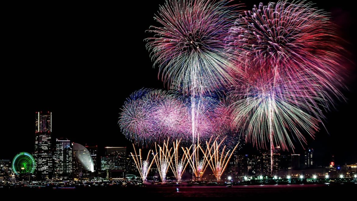 Japan Fireworks 2023 — Minatomirai Yokohama 4K HDR Japan Fireworks 2023 — Minatomirai Yokohama 4K HDR