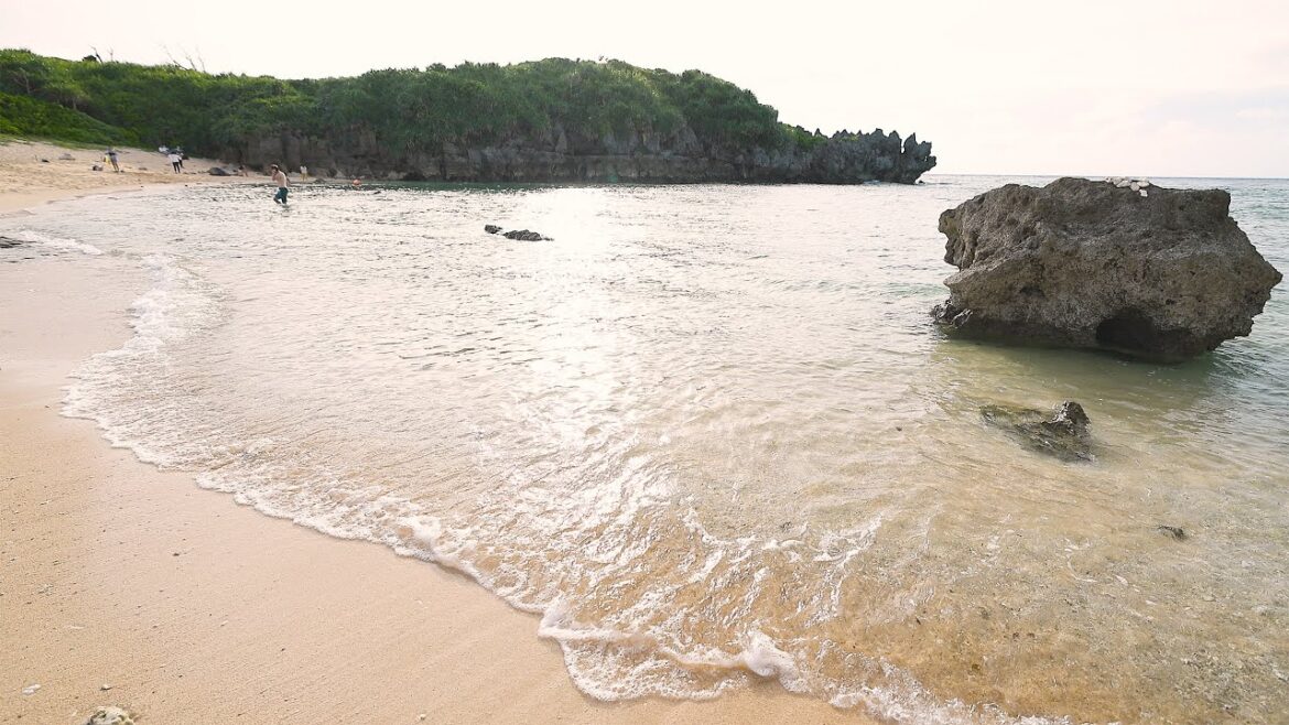 Tokei-hama beach ①(Okinawa, Japan)/ Wave Sounds / 古宇利島 トケイ浜①(沖縄県 今帰仁)/ 波の音 / 環境音 / 自然音と4K映像 Tokei-hama beach ①(Okinawa, Japan)/ Wave Sounds / 古宇利島 トケイ浜①(沖縄県 今帰仁)/ 波の音 / 環境音 / 自然音と4K映像