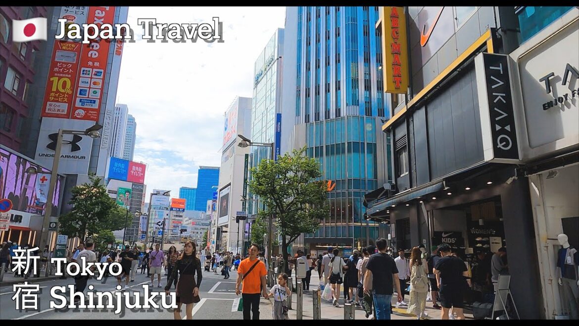 【4K Japan Walk】Walking in Shinjuku. Tokyo Japan. 週末の新宿を散歩