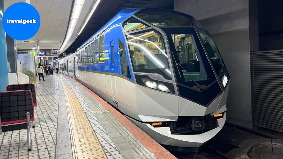 Riding Japan's Coolest-looking First Class Train Shimakaze | Osaka - Mie