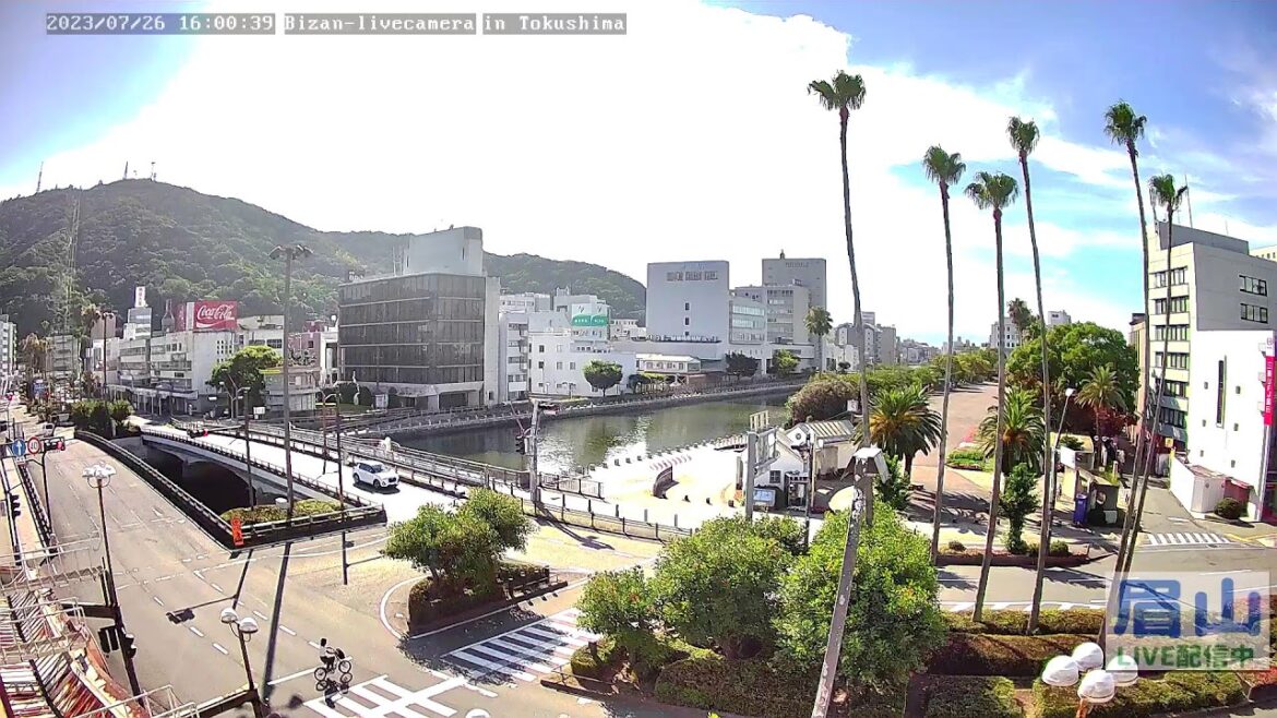 【LIVE配信中】眉山ライブカメラ（徳島県徳島市）/Mt. Bizan in Tokushima Japan - Live Camera