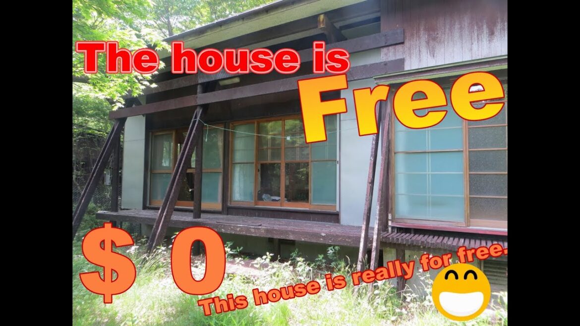 Objects of old Japanese villas, uninhabited, are now given away for free