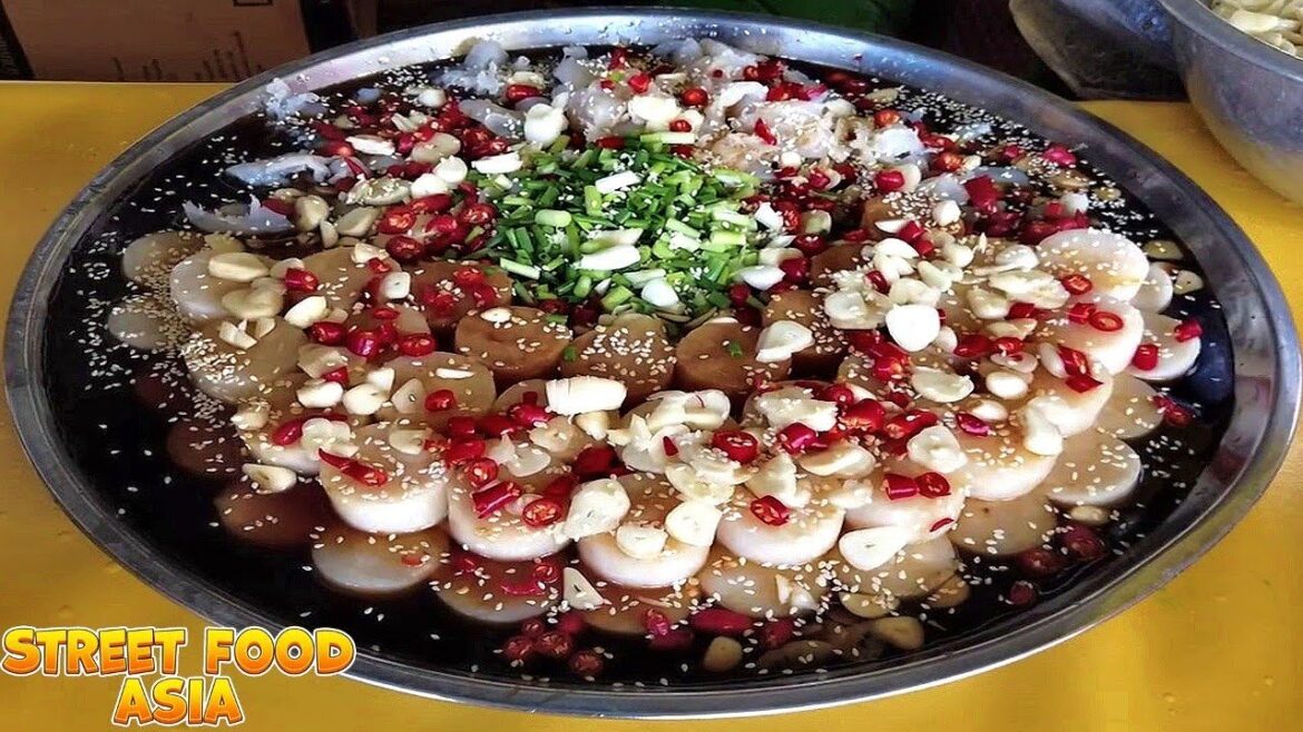 Most EXTREME Seafood in Bangkok Chinatown  STREET FOOD tour in Thailand