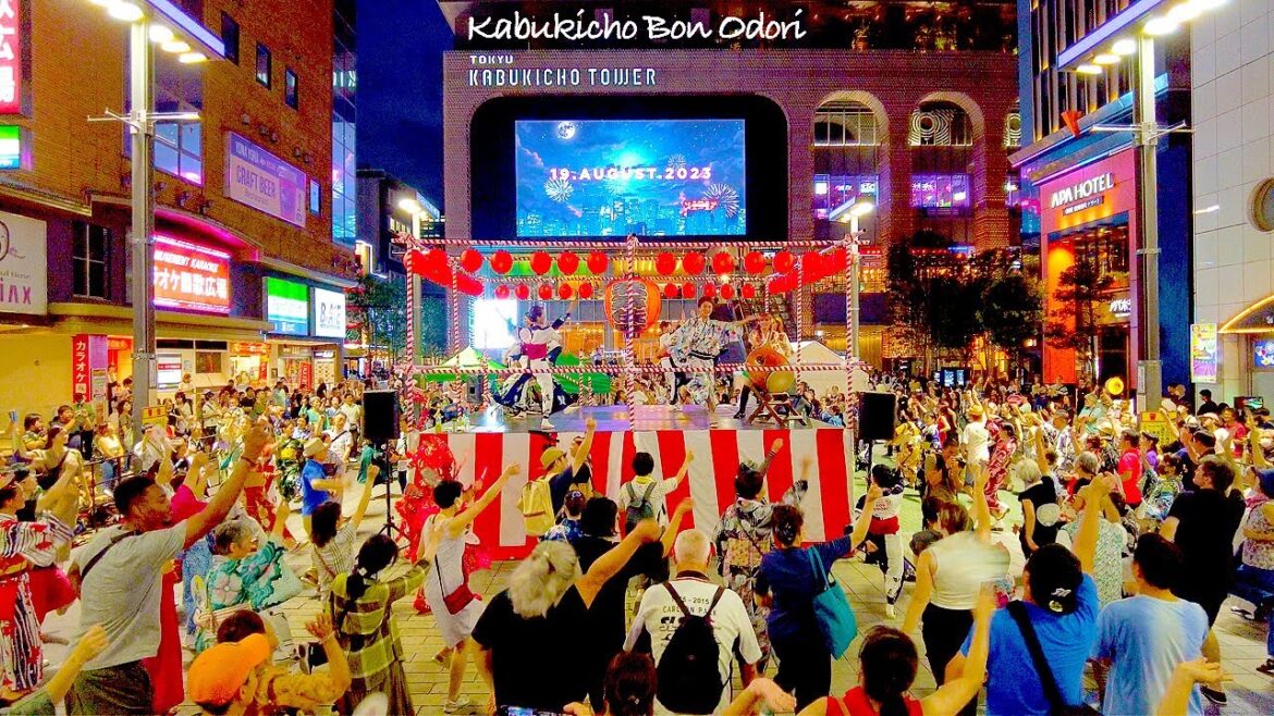 4K【歌舞伎町の盆踊り】歌舞伎町BonOdori シネシティ広場 2023 東京 Japan 4K【歌舞伎町の盆踊り】歌舞伎町BonOdori シネシティ広場 2023 東京 Japan
