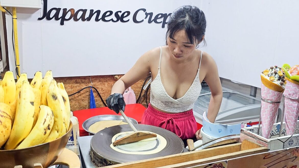 Japanese crepes with various toppings - Jodd Fairs Night Market / Thai Street Food