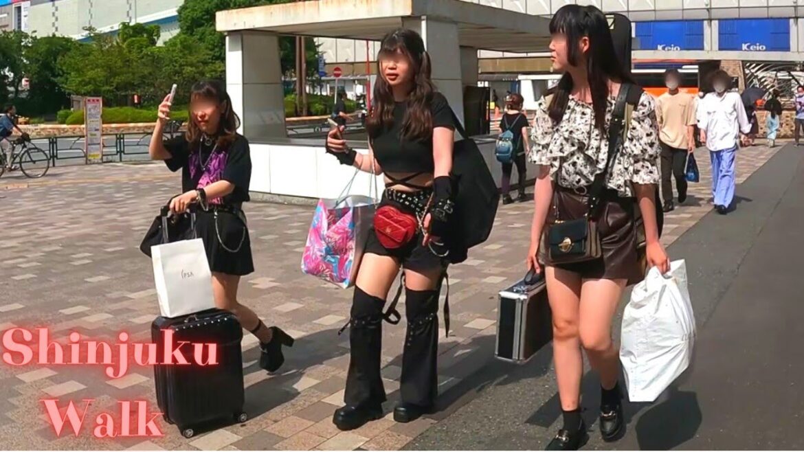 Shinjuku Tokyo in Japan walking tour. 【4K】7.2023-17