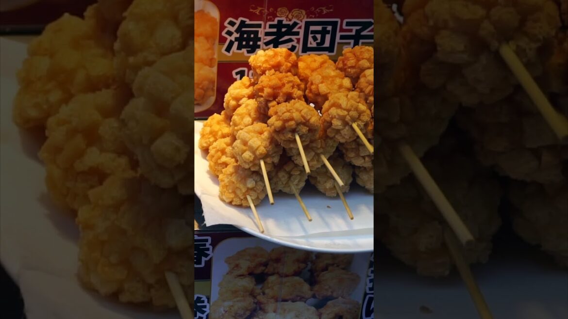 Street food in Kobe's Chinatown #kobe #japan #streetfood