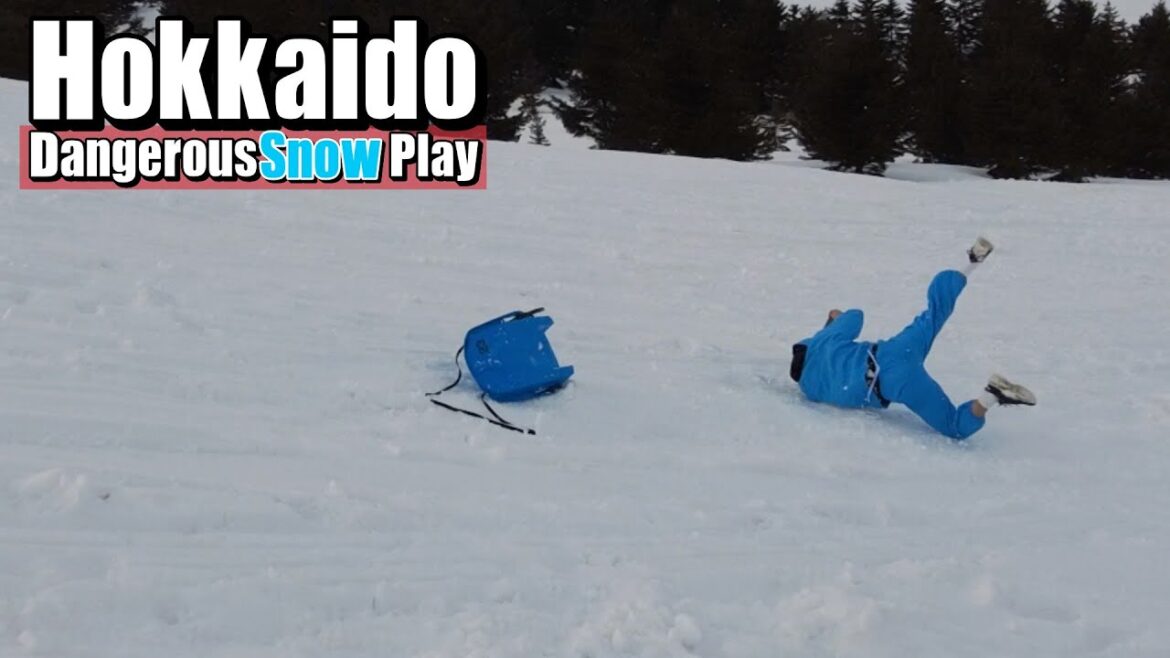 😂Really funny😂 Snow board play in Hokkaido