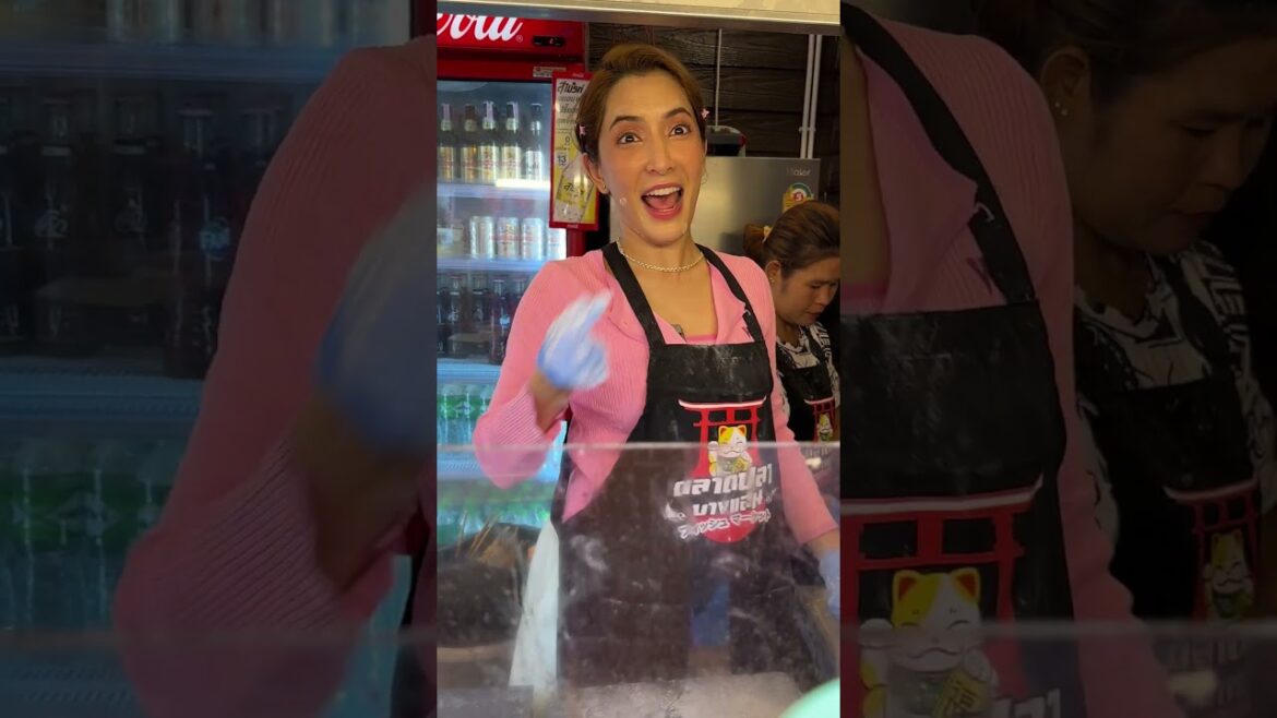 The Movie Star Pinky offers us fried Squid #shorts