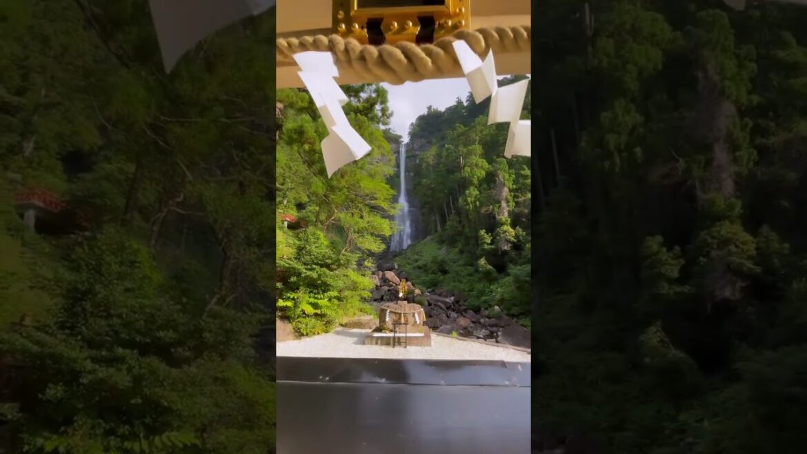 #japan #travel Guide - Must See Places: The Nachi Waterfall in Nachikatsuura
