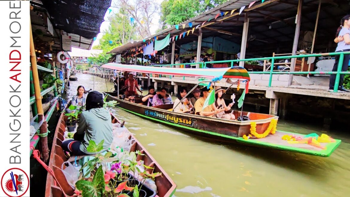 Floating Market STREET FOOD in Bangkok – A Foodie’s PARADISE Floating Market STREET FOOD in Bangkok - A Foodie’s PARADISE